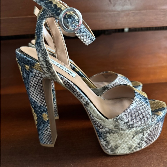 Steve Madden Snakeskin Platform Heels | Statement Night-Out Shoe - Picture 4 of 5